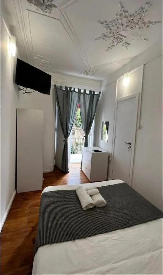 Homestay Apartamento Conde Do Redondo Lisbon Portugal