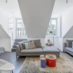 Principe Real Charming Garden View Flat At The Heart Of Apartment
